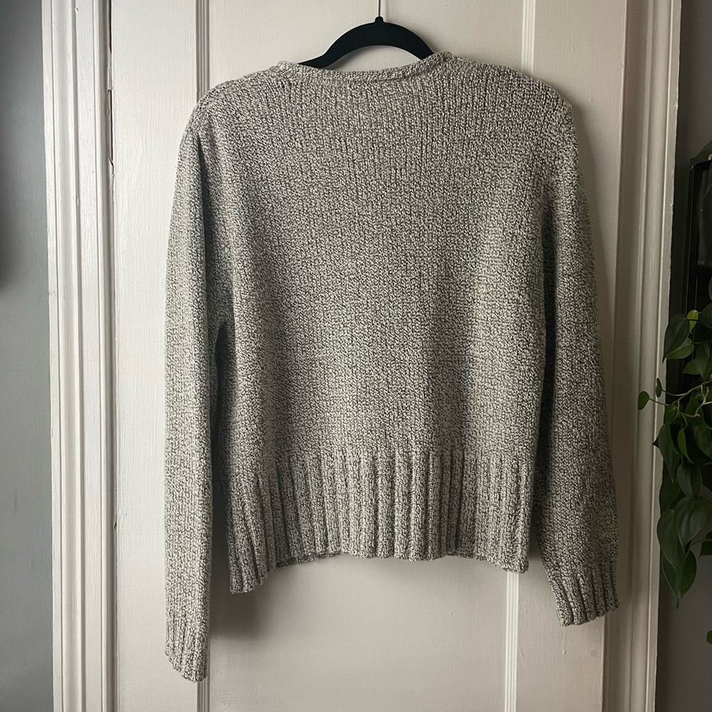 Women’s Sweater - Picture 4 of 5